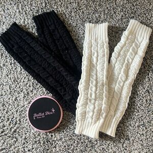 Ballet leg warmer set cream white and black! Plus ballet turning disc